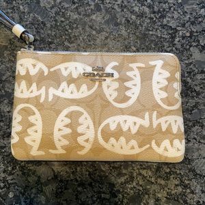 Coach Wristlet Small